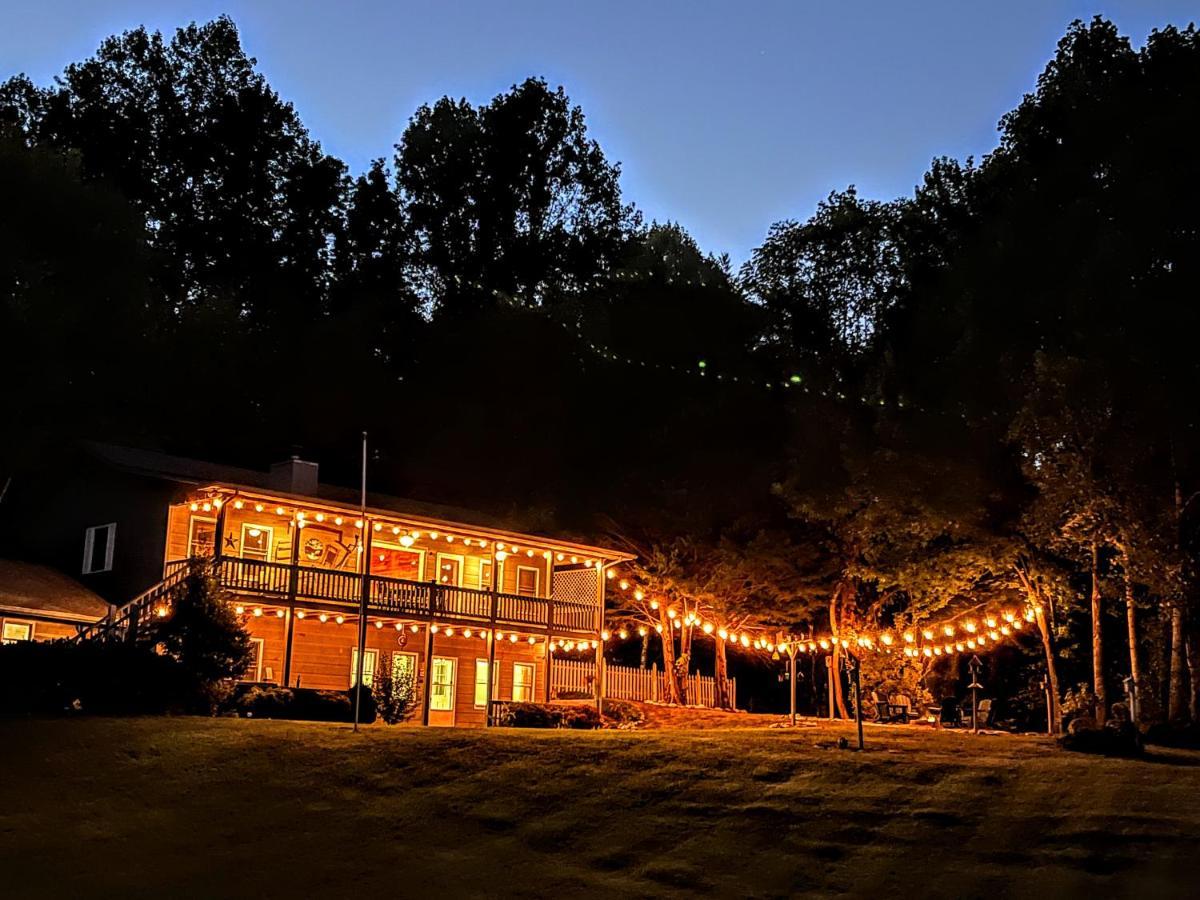 Ole Smoky Bnb - Game Room, Hot Tub, Mtn Views! ピジョンフォージ エクステリア 写真