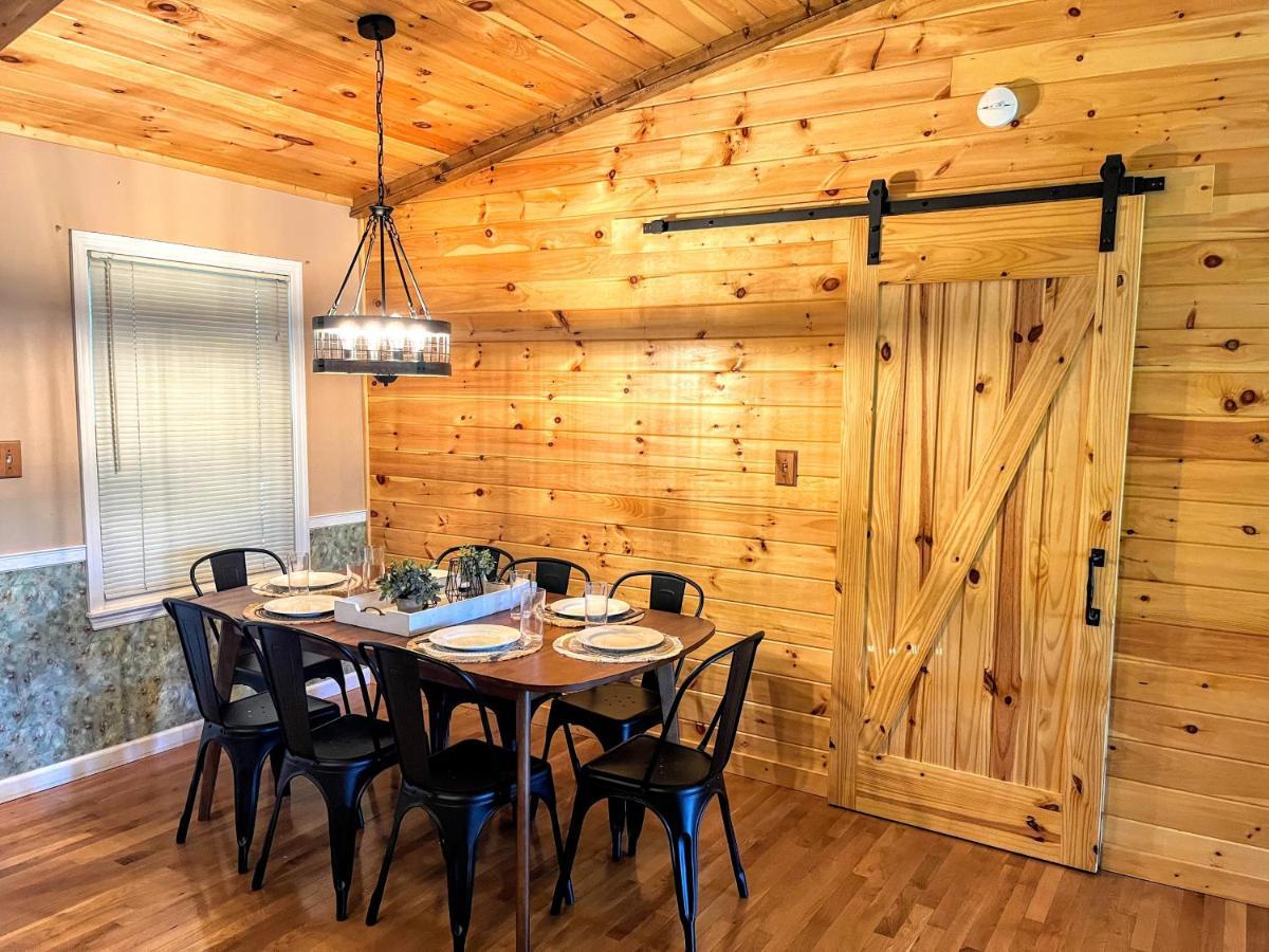 Ole Smoky Bnb - Game Room, Hot Tub, Mtn Views! ピジョンフォージ エクステリア 写真