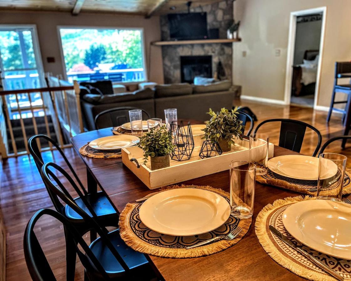 Ole Smoky Bnb - Game Room, Hot Tub, Mtn Views! ピジョンフォージ エクステリア 写真