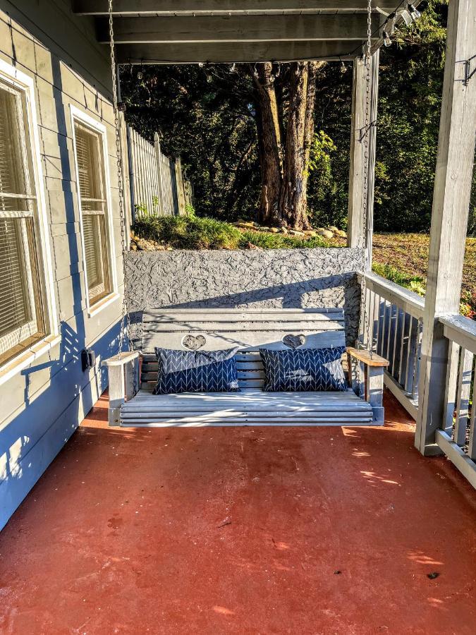 Ole Smoky Bnb - Game Room, Hot Tub, Mtn Views! ピジョンフォージ エクステリア 写真