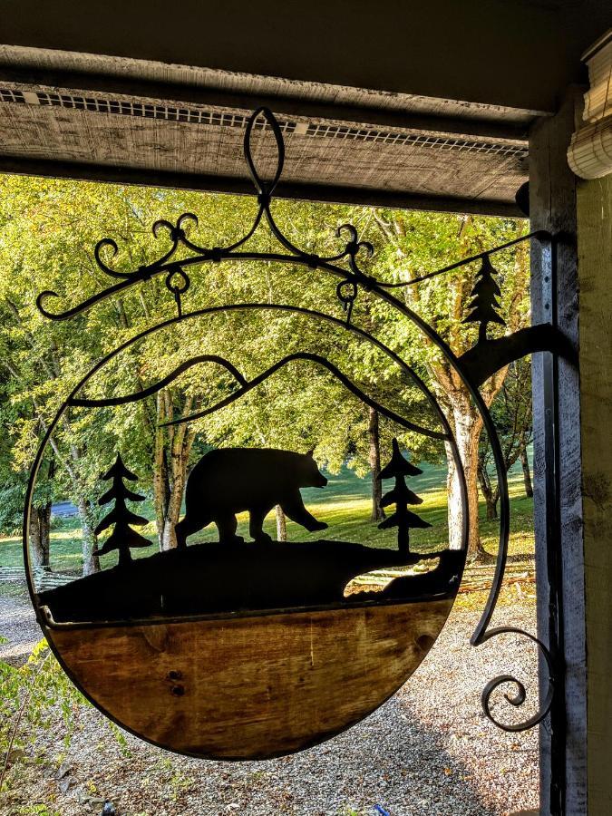 Ole Smoky Bnb - Game Room, Hot Tub, Mtn Views! ピジョンフォージ エクステリア 写真